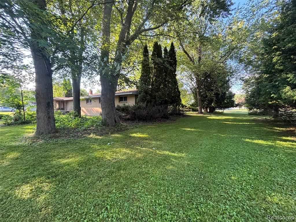 709 E Michigan Avenue E, Au Gres, MI 48703 — Photo 14