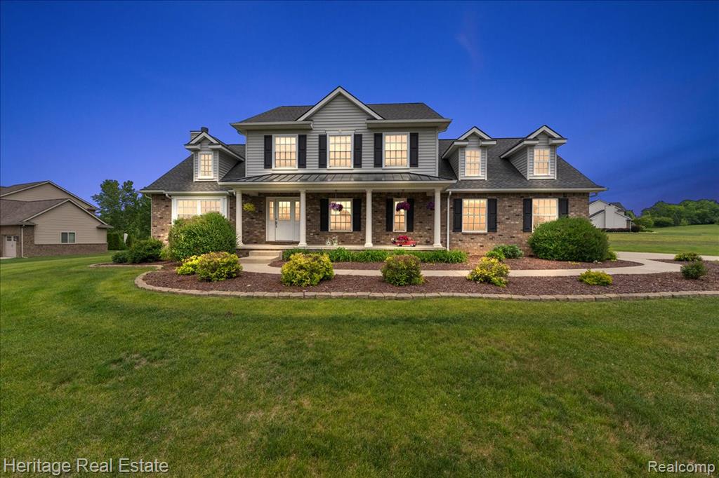 5222 Coulter Lake Boulevard, Clarkston, MI 48348 — front exterior