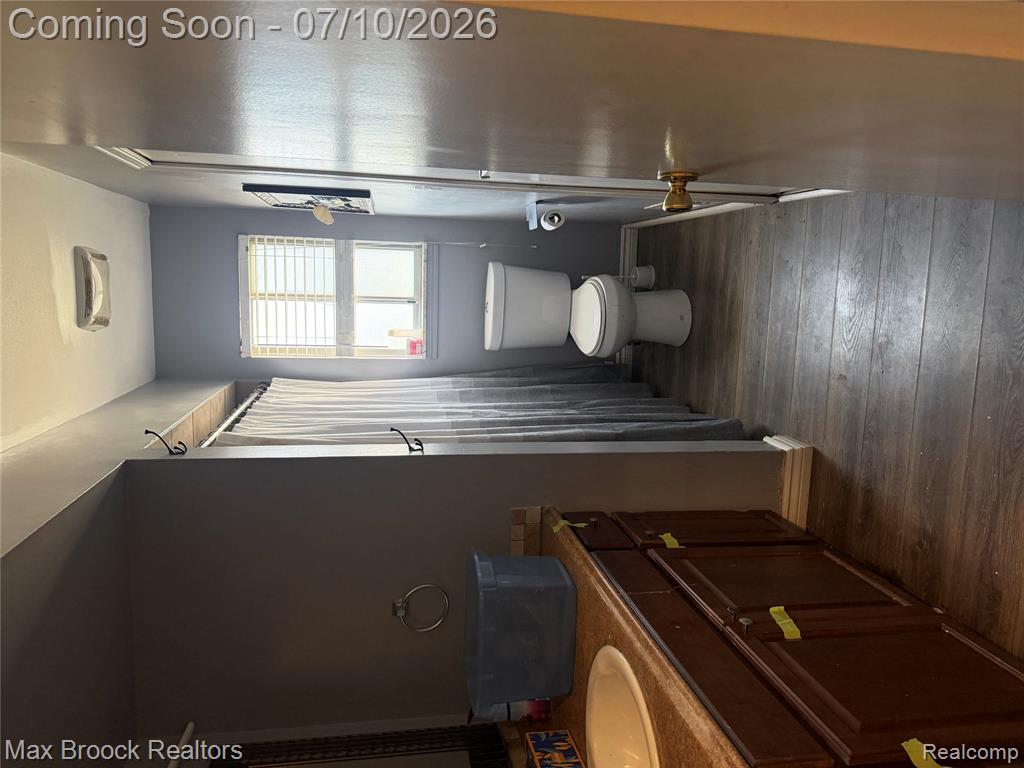 7094 Jenerous Drive, Center Line, MI 48015 — Photo 4