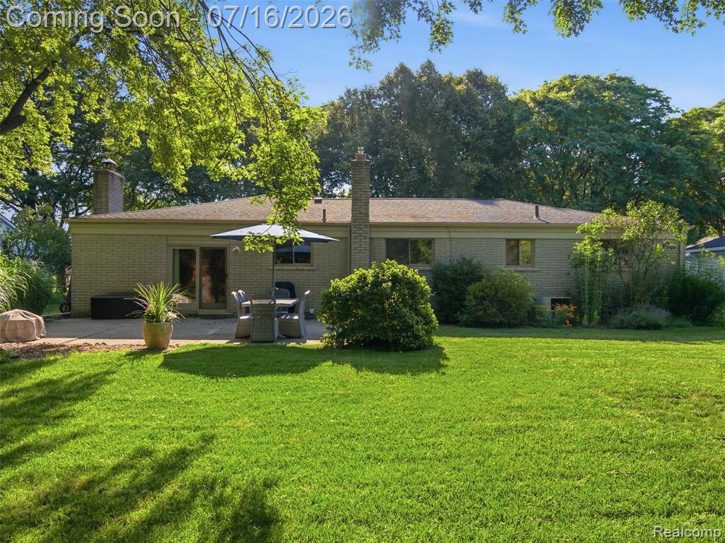 6229 Sandshores Drive, Troy, MI 48085 — Photo 18