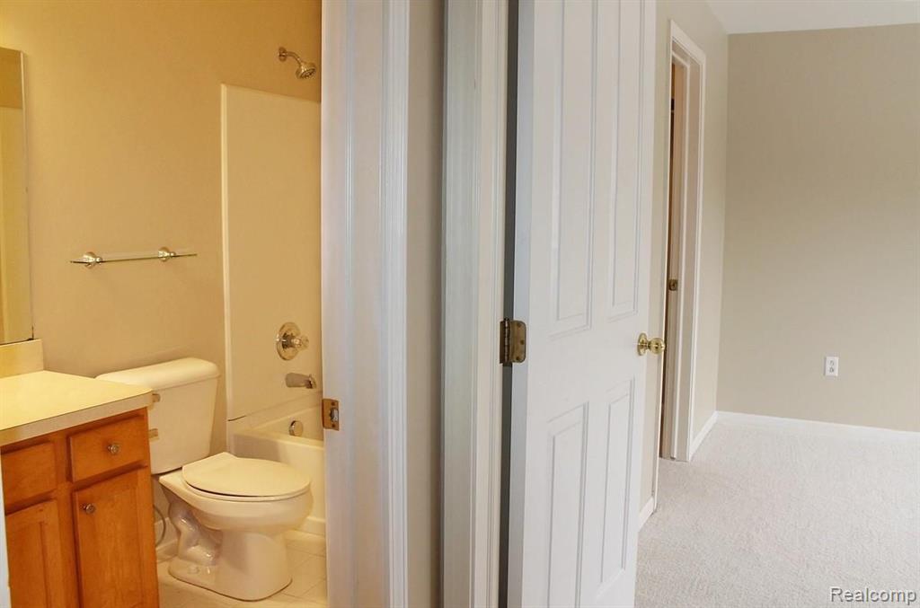 4163 BERKELEY Avenue, Canton, MI 48188 — Photo 27