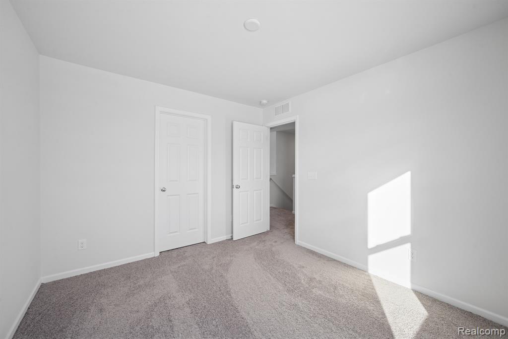 418 Hidden River W, Holly, MI 48442 — Photo 28