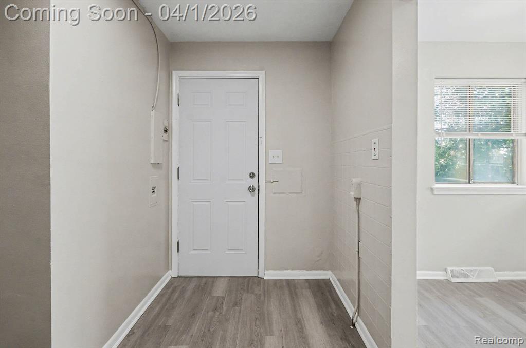 24834 Schroeder Avenue, Eastpointe, MI 48021 — Photo 18
