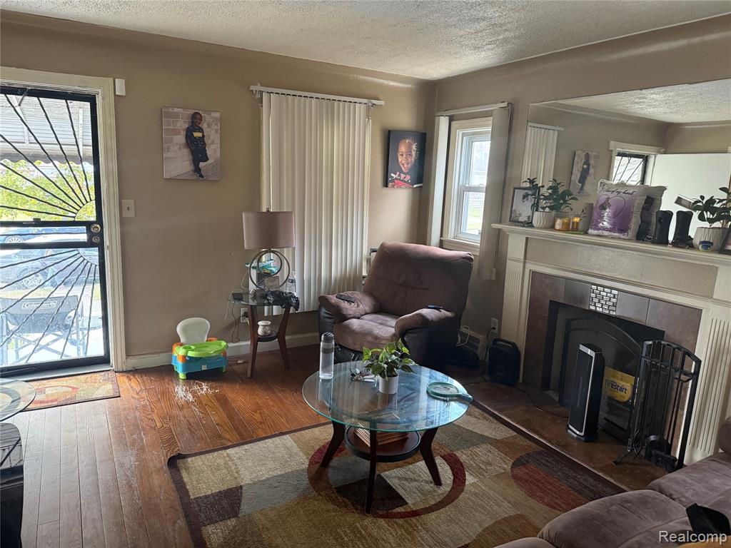 9606 Sussex Street, Detroit, MI 48227 — Photo 11