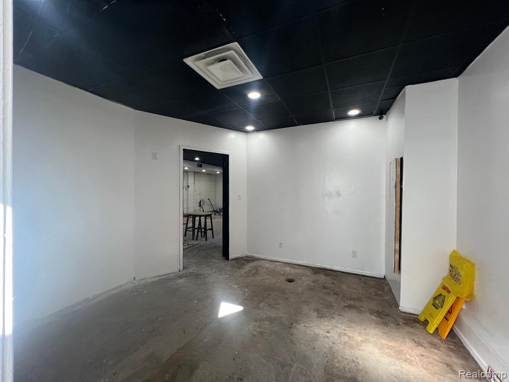 13837 Conant Street, Hamtramck, MI, 48212