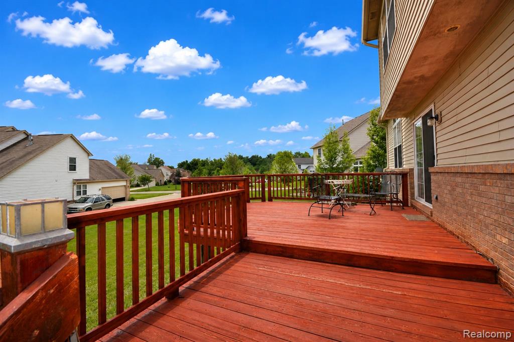 4890 Spring Meadow Drive, Clarkston, MI 48348 — Photo 18
