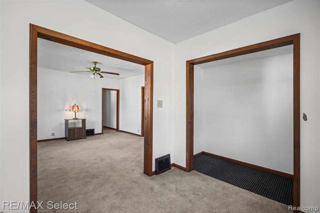 406 E Vienna Street, Clio, MI 48420 — Photo 25