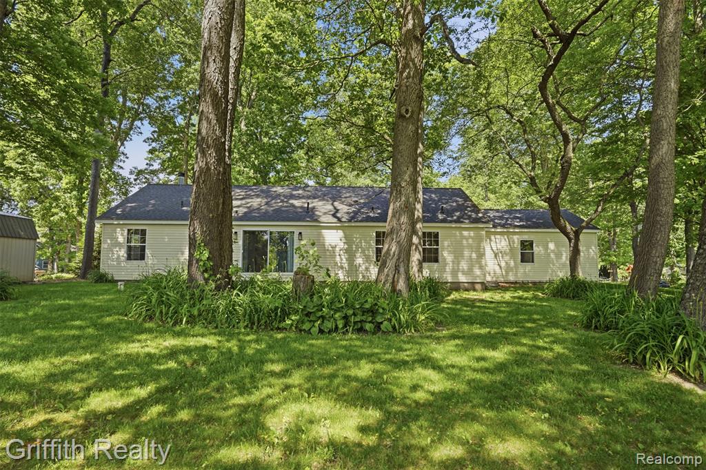 260 Ellsworth Lake Drive, Gregory, MI 48137 — Photo 27