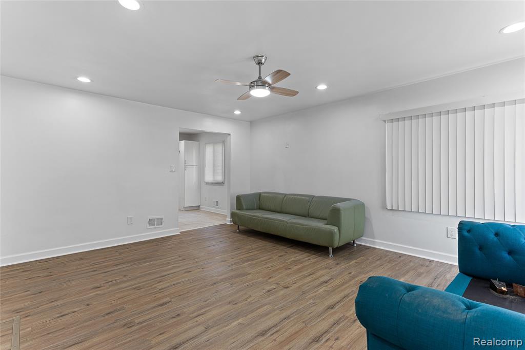 5739 Barham Street, Detroit, MI 48224 — Photo 5