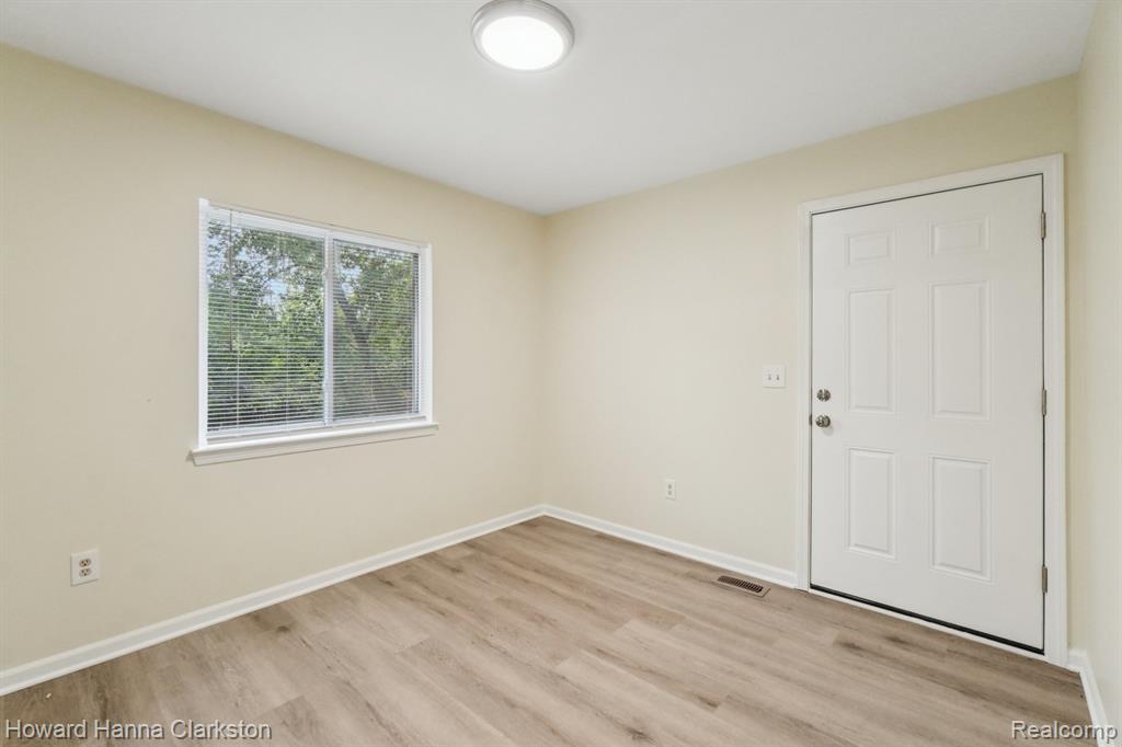 73 Poplar Avenue, Pontiac, MI 48342 — Photo 11