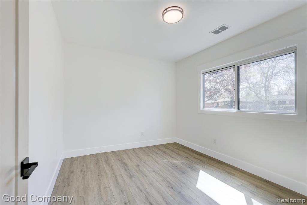 24250 Majestic Street, Oak Park, MI 48237 — Photo 42