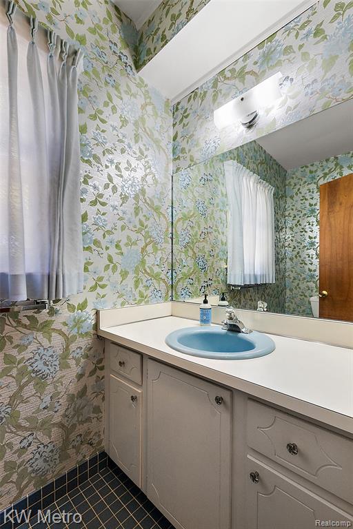 7036 Lindenmere Drive, Bloomfield Hills, MI 48301 — Photo 17