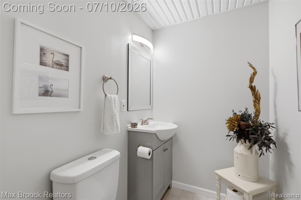 5804 S Windstar Circle, 22, Waterford, MI 48327 — Photo 34