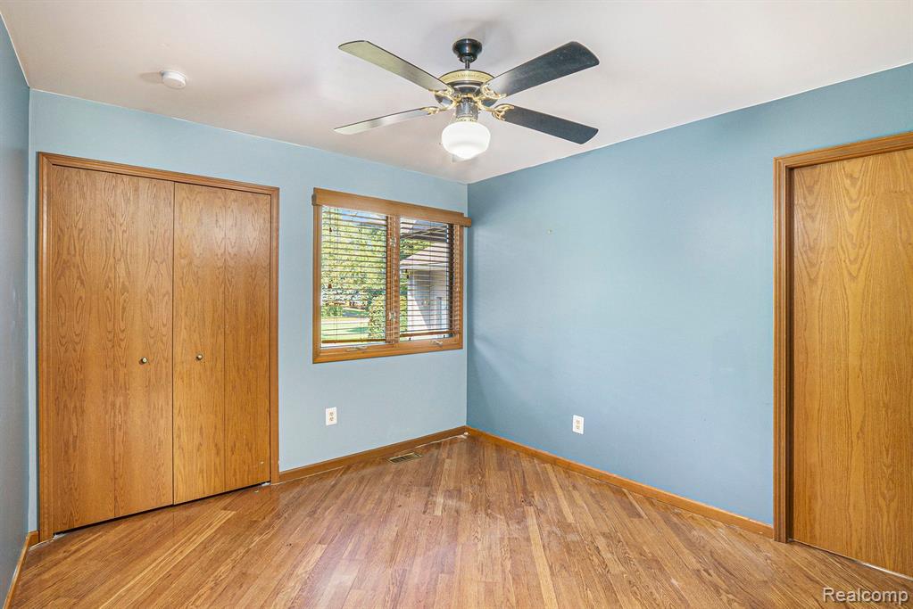 845 HEMINGWAY Road, Lake Orion, MI 48362 — Photo 15