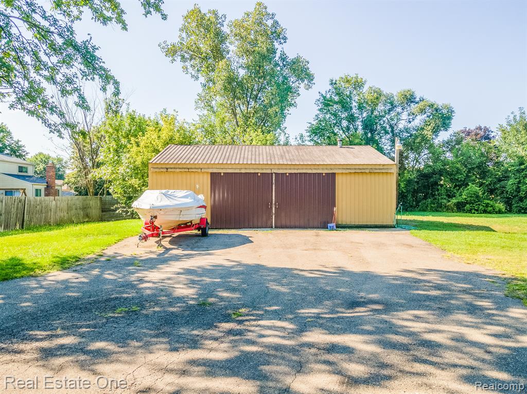 42759 CHERRY HILL Road, Canton, MI 48188 — Photo 14