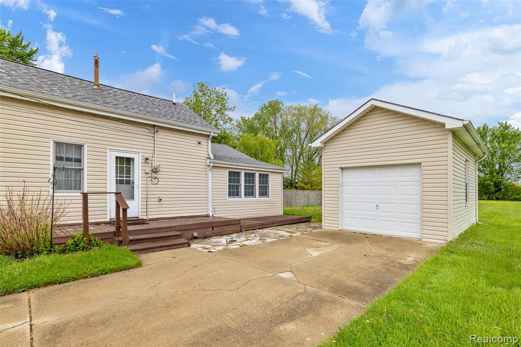 620 Robertson Street, Marine, MI — Photo 32