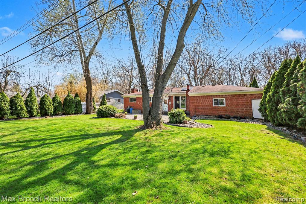 33711 Schneider Road, Chesterfield, MI 48047 — Photo 22