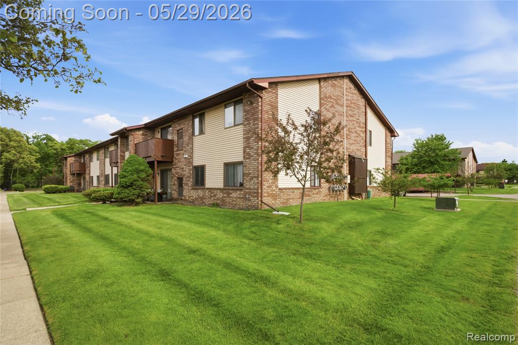 7708 Manor Circle, 103, Westland, MI — Photo 21