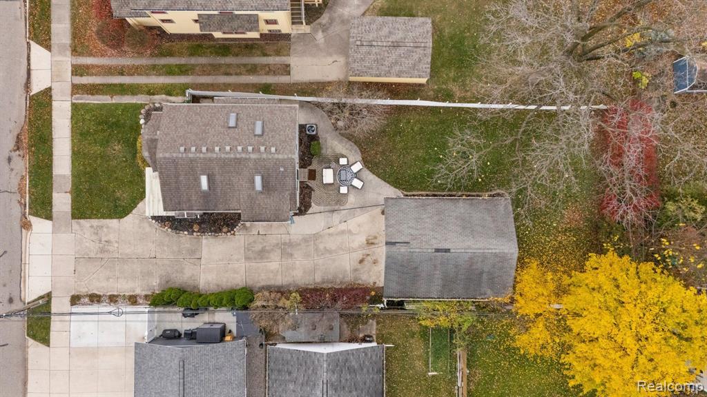 820 CHEROKEE Avenue, Royal Oak, MI 48067 — Photo 33