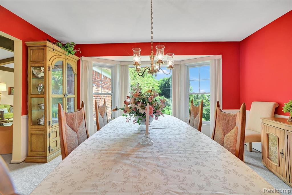 530 WHITEHALL Road, Bloomfield Hills, MI 48304 — Photo 14