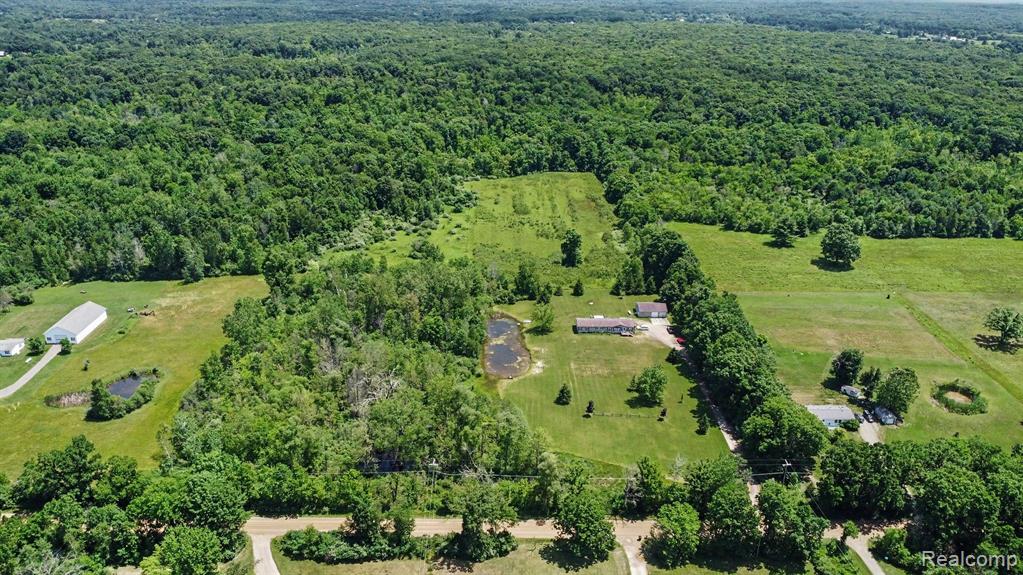 4242 Skelton Road, Columbiaville, MI 48421 — Photo 17
