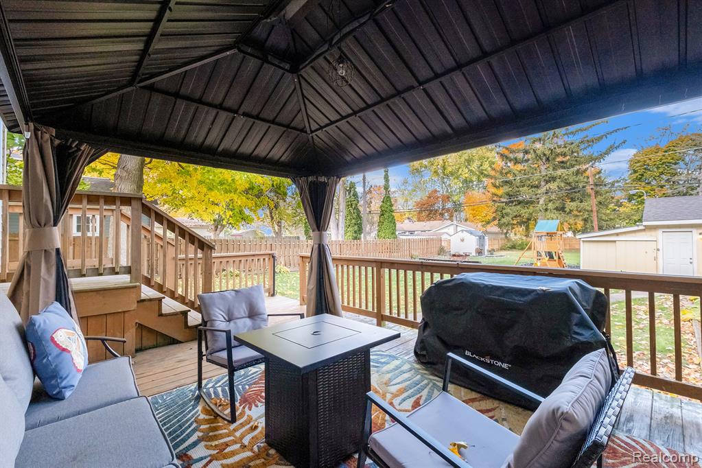315 E Main Street, Vernon, MI 48476 — Photo 22