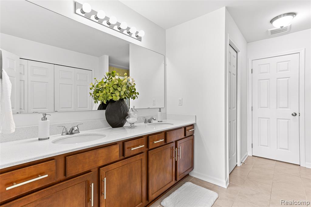 286 SPRINGVIEW Street, Ann Arbor, MI 48103 — Photo 29