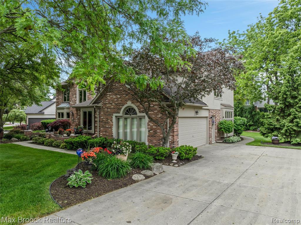 885 Timberline Drive, Rochester Hills, MI 48309 — Photo 4