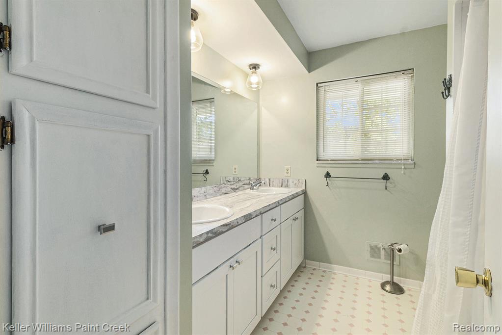 52527 Belle Vernon, Shelby Twp, MI 48316 — Photo 30