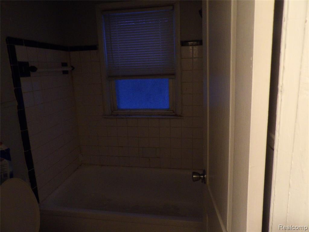 19985 Meyers Road, Detroit, MI 48235 — Photo 14