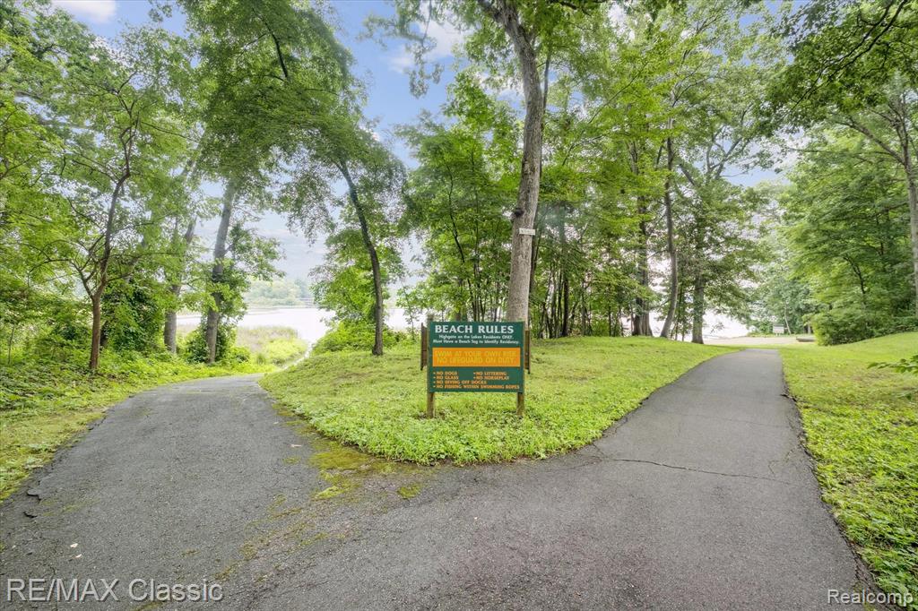 1561 Waters Edge Court, Wixom, MI 48393 — Photo 48