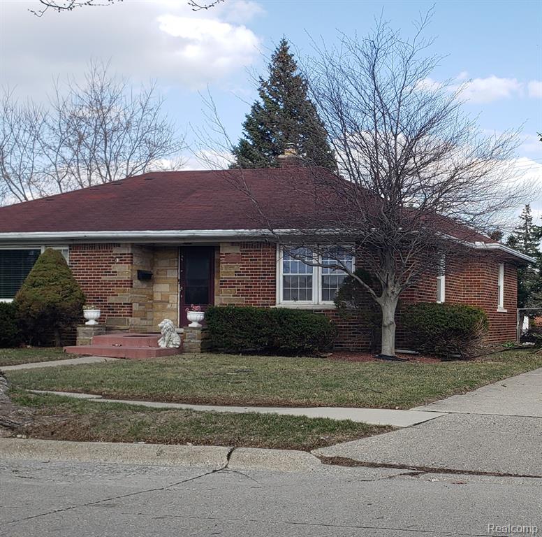 24816 CUSHING Avenue, Eastpointe, MI 48021 — Photo 2