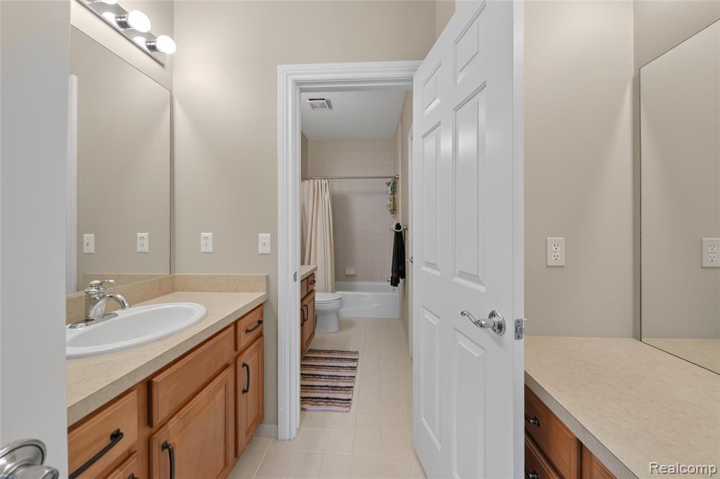 50325 Hancock Street, Canton, MI 48188 — Photo 28