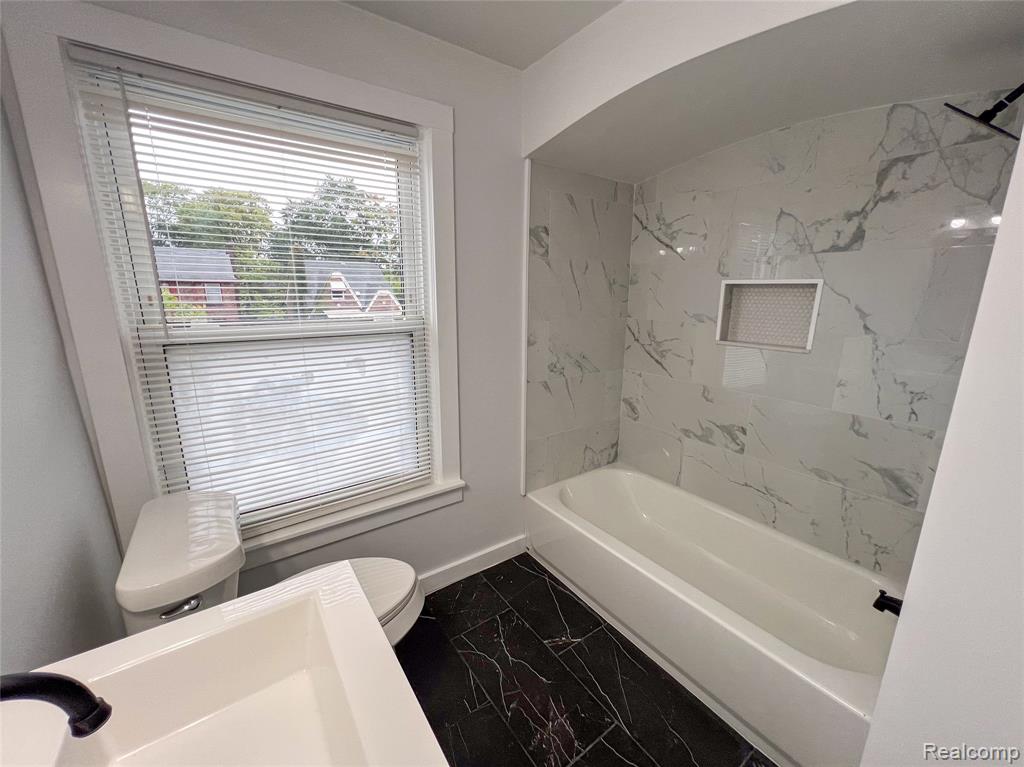 9961 Robson Street, Detroit, MI 48227 — Photo 16