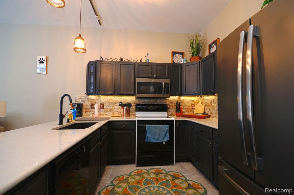 7968 Divot Drive E, 5, Waterford, MI 48327 — Photo 7