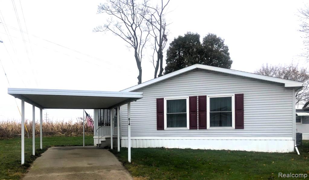 614 Spruce Court, Jonesville, MI 49250 — Photo 16