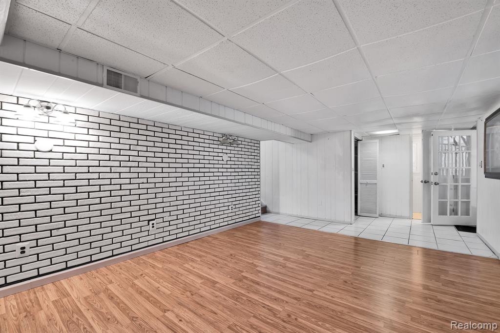 4667 E 13 MILE Road, Warren, MI 48092 — Photo 19