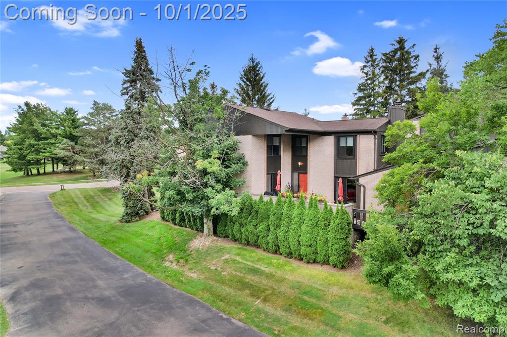 4154 Wabeek Lake Drive S, Bloomfield Hills, MI 48302 — Photo 14