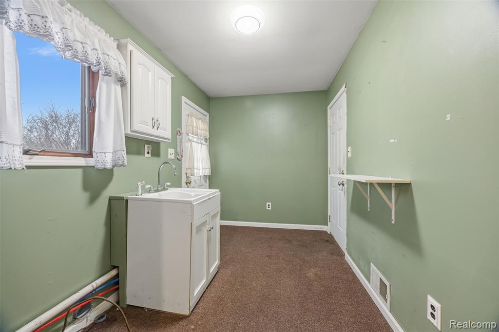 21650 Telegraph Road, Romulus, MI 48174 — Photo 18