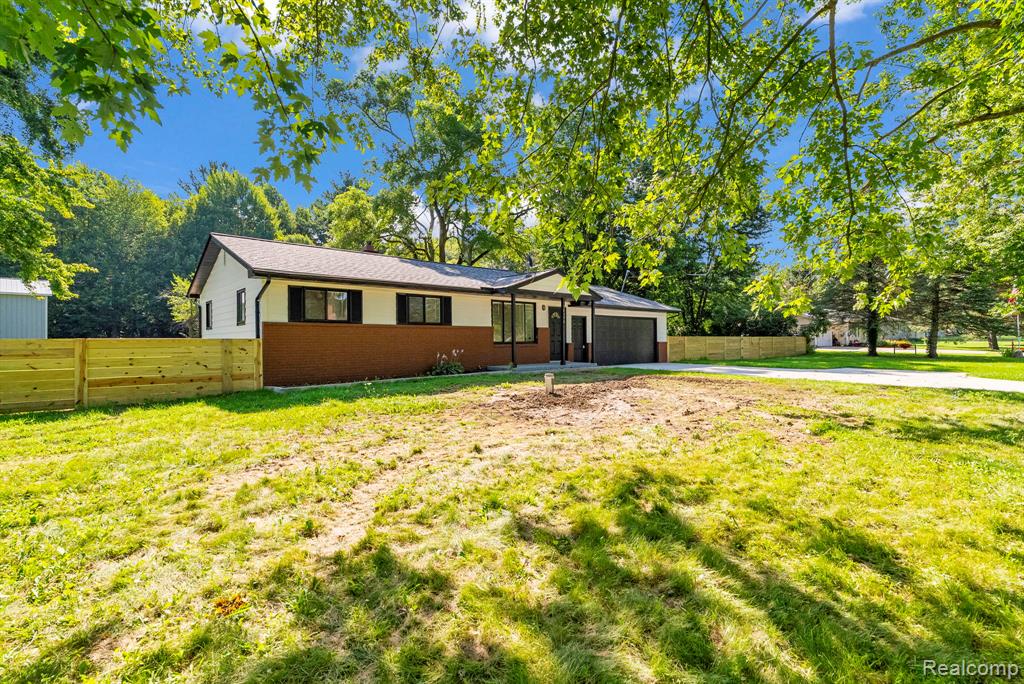 14398 N Bray Road, Clio, MI 48420 — Photo 9