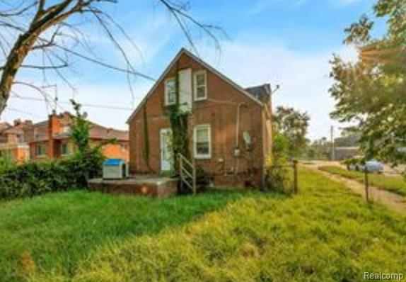 9303 ASHTON Avenue, Detroit, MI 48228 — Photo 3