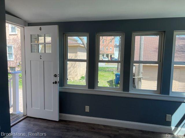 14 W Burdick Street W, Oxford, MI — Photo 6