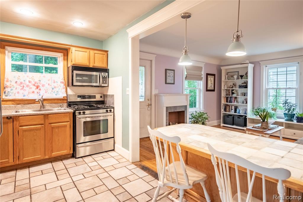 727 Charles Street, Ypsilanti, MI 48198 — Photo 3