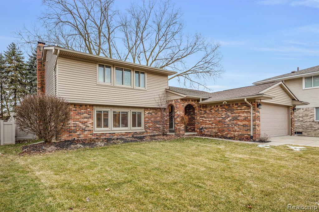 6500 RAINTREE Court, Canton, MI 48187 — Photo 29