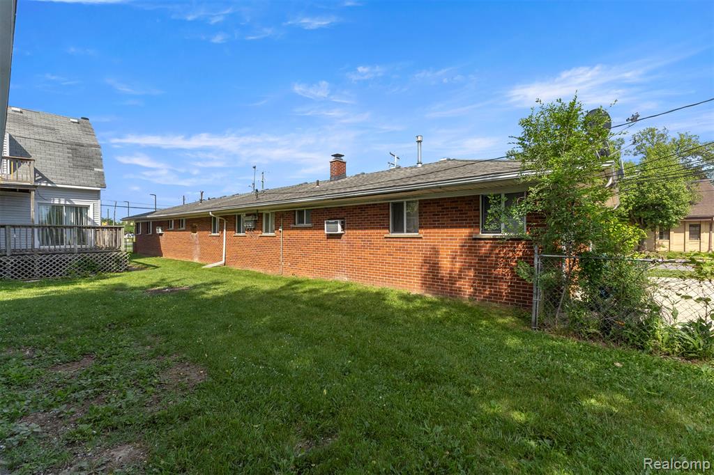 2056 Lafayette Boulevard, Lincoln Park, MI 48146 — Photo 17