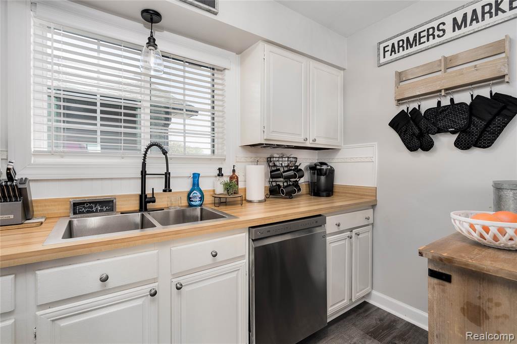 8495 Pepper Ridge Drive, Grand Blanc, MI 48439 — Photo 16