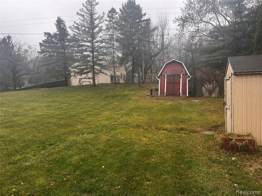 11048 Silver Drive, Whitmore Lake, MI 48189 — Photo 32
