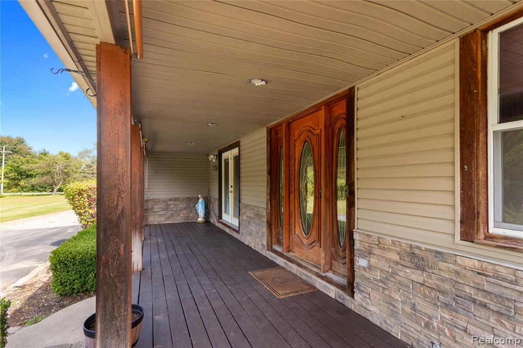 8145 Lindsey Road, Casco, MI 48064 — Photo 4