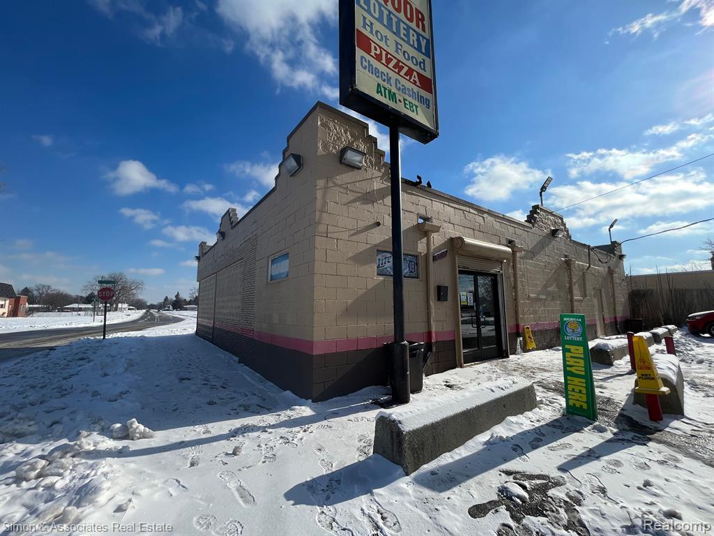 3710 HARRISON Street - Photo 2