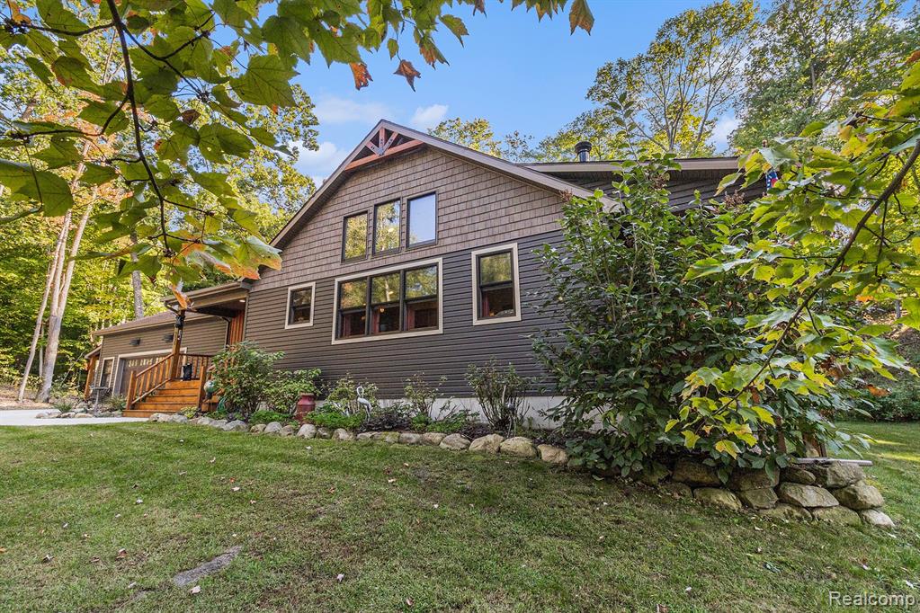 8630 HIDDEN LAKE Drive, Howell, MI 48855 — Photo 21